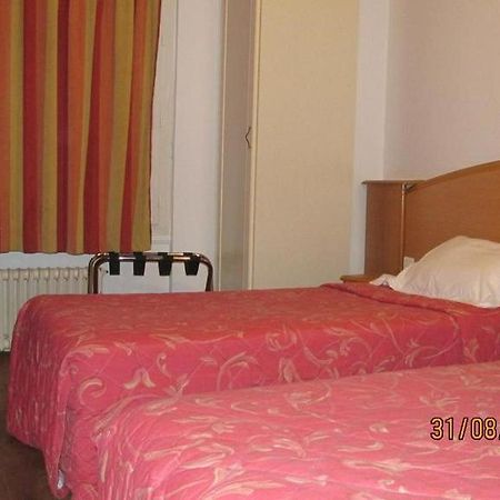 Pictav Hotel Poitiers Bagian luar foto