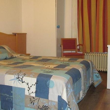 Pictav Hotel Poitiers Bagian luar foto